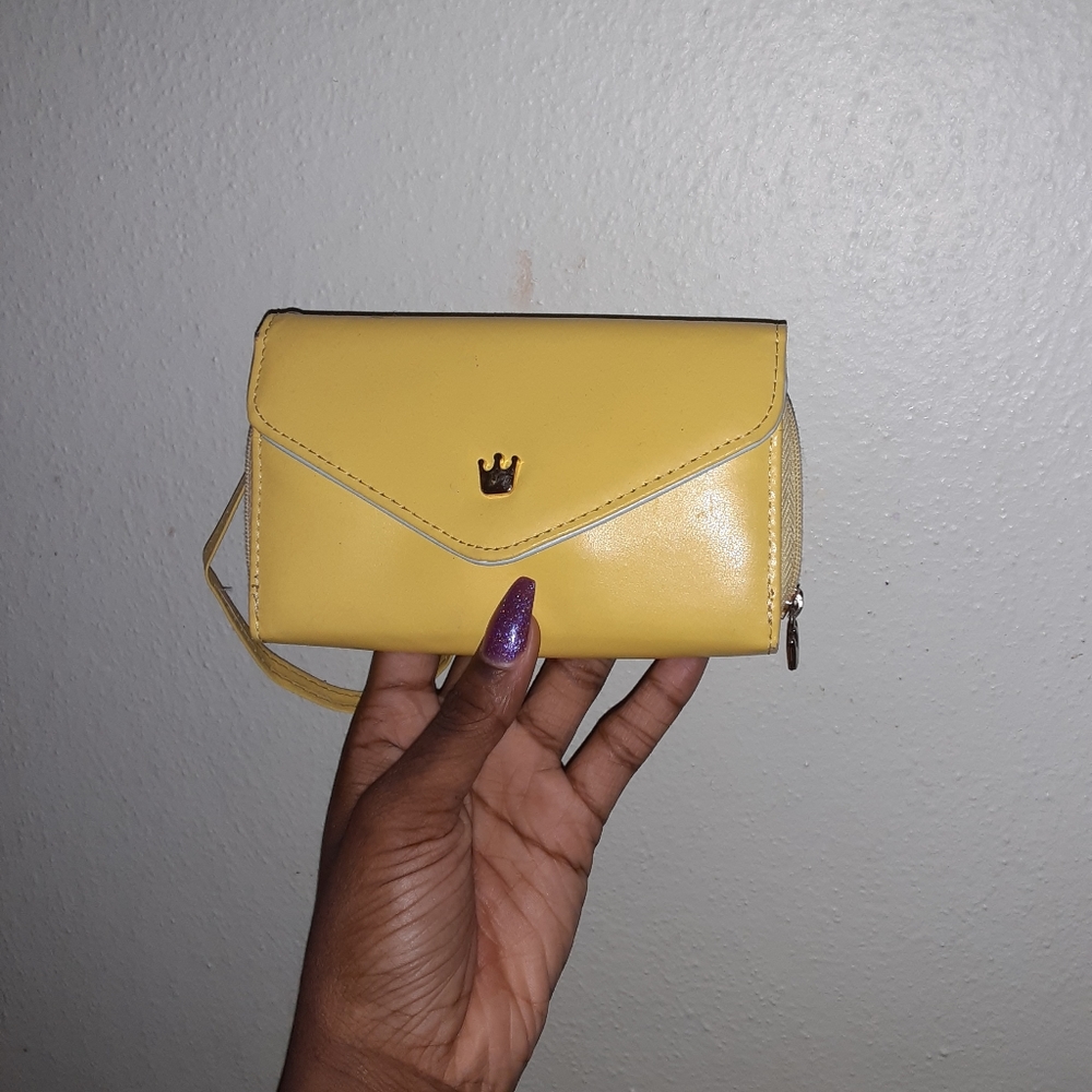 Crown wallet